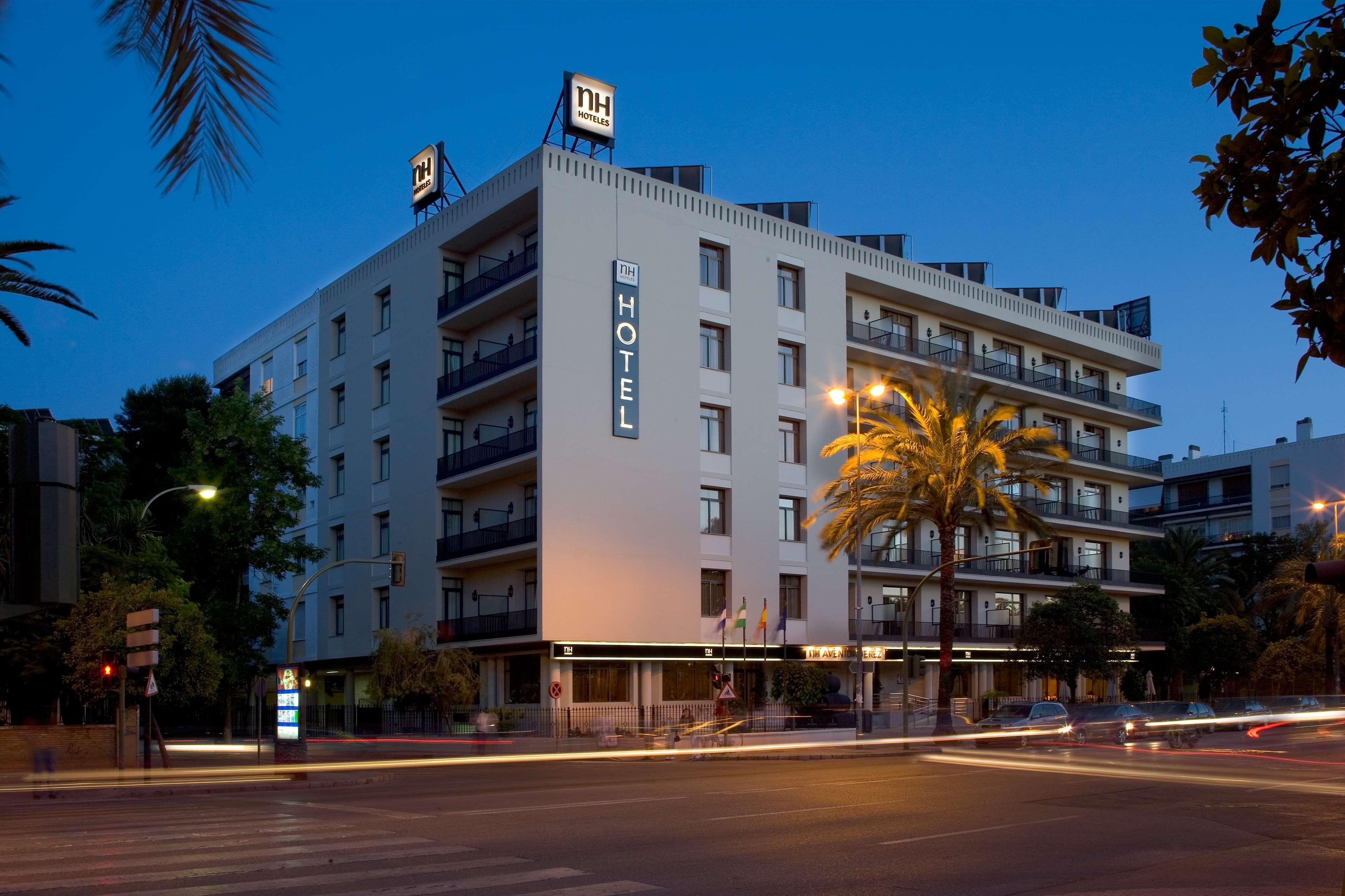 Отель Nh Avenida Jerez Херес-де-ла-Фронтера Экстерьер фото